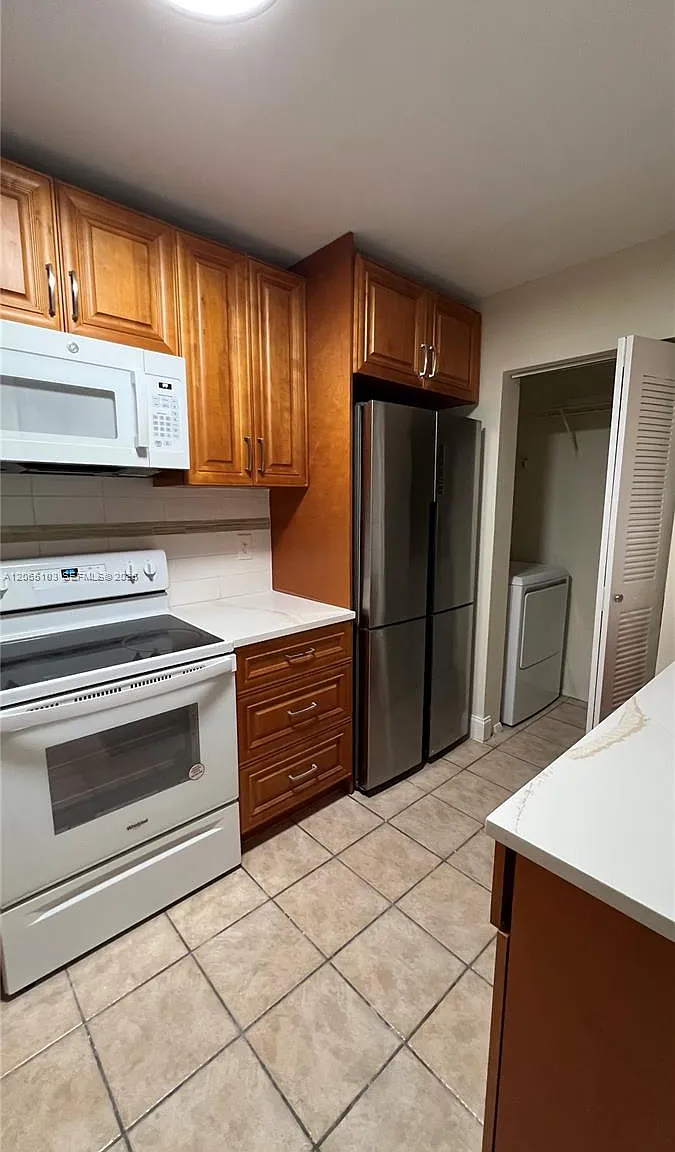Atlantic Springs Condo — Photo 4