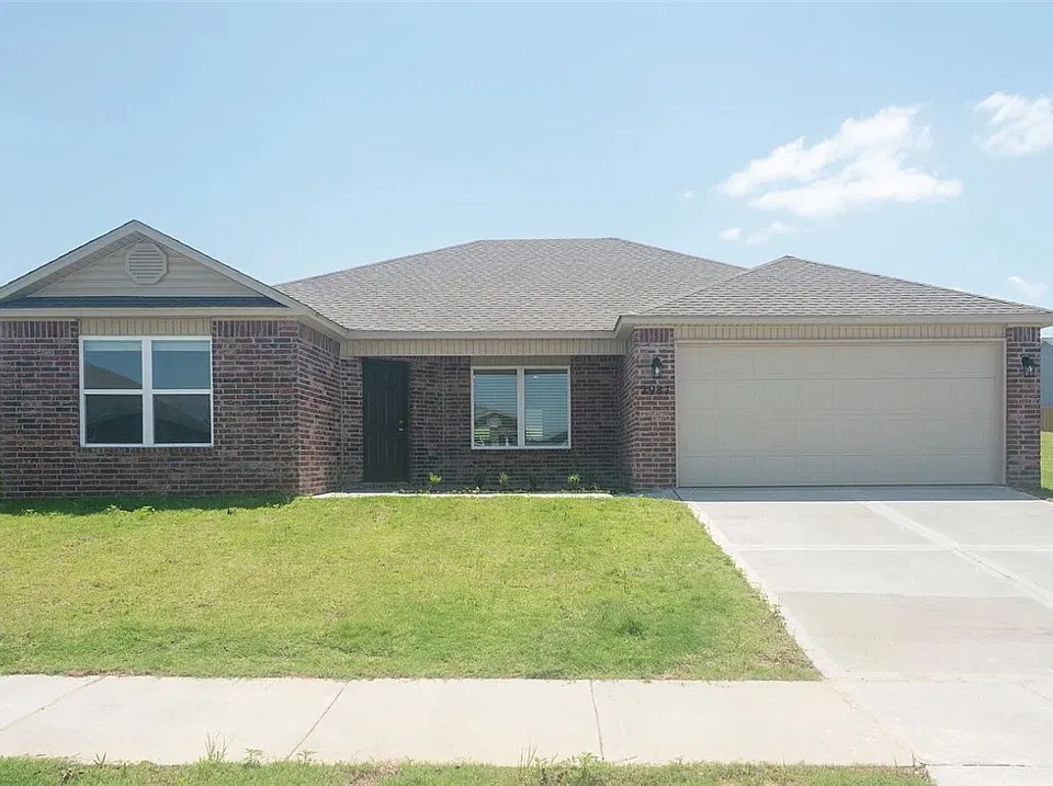 2987 W McLaren Dr
