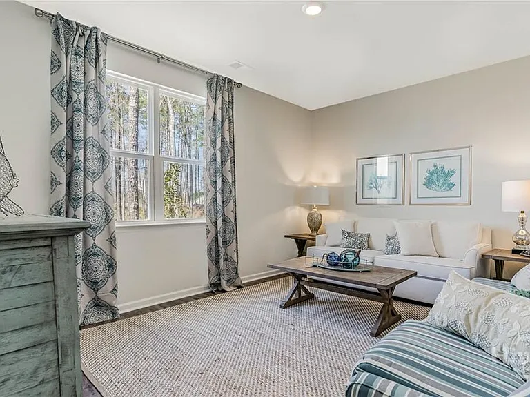 488 Coconut Dr — Photo 2