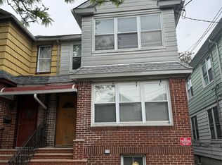 57-22 65th St, Maspeth, NY 11378