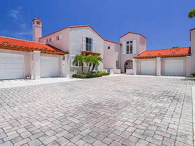 3 bed, 1616 sqft, $13,000 — Photo 2
