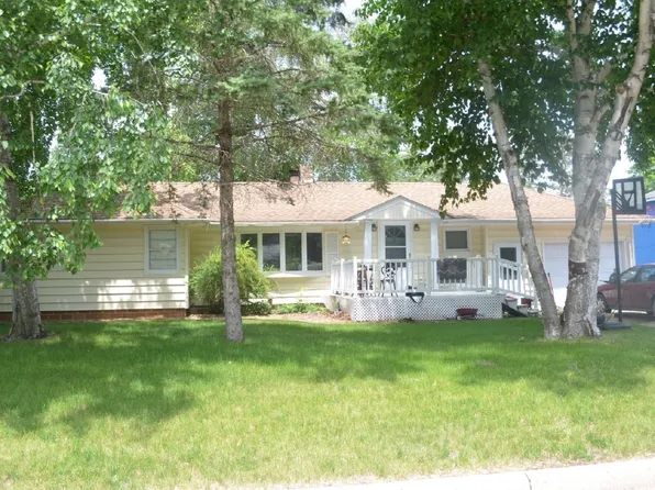 308 Maywood Ave, Eagle Lake, MN 56024
