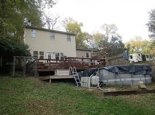 1097 Lost Nation Rd, Dixon, IL 61021