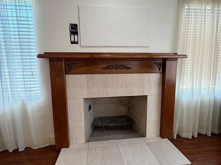 348 N Osborn Ave — Photo 5