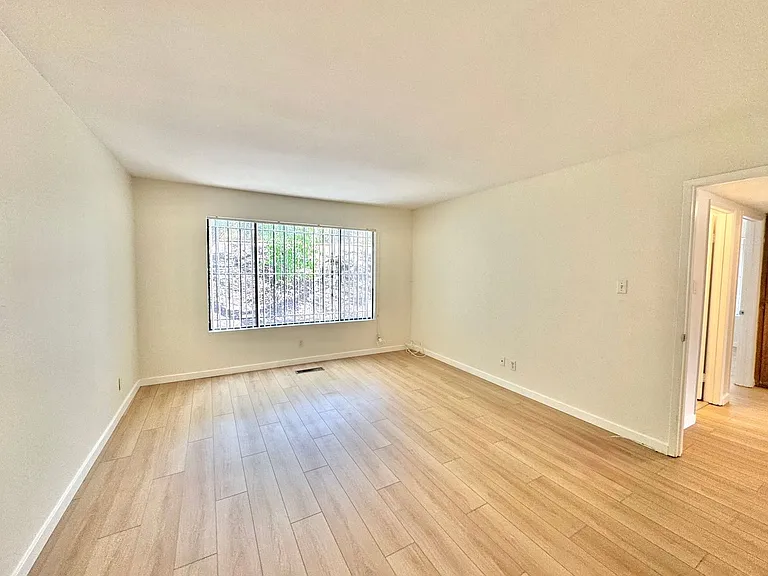 6664 Reservoir Ln — Photo 37