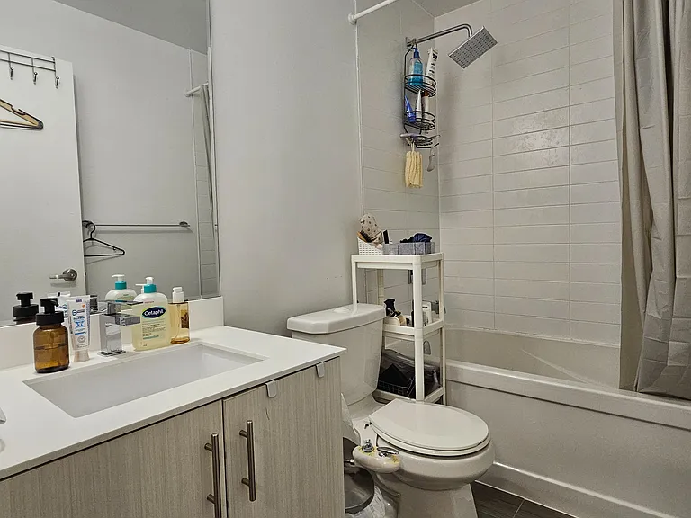 10 Willison Sq #810 — Photo 10