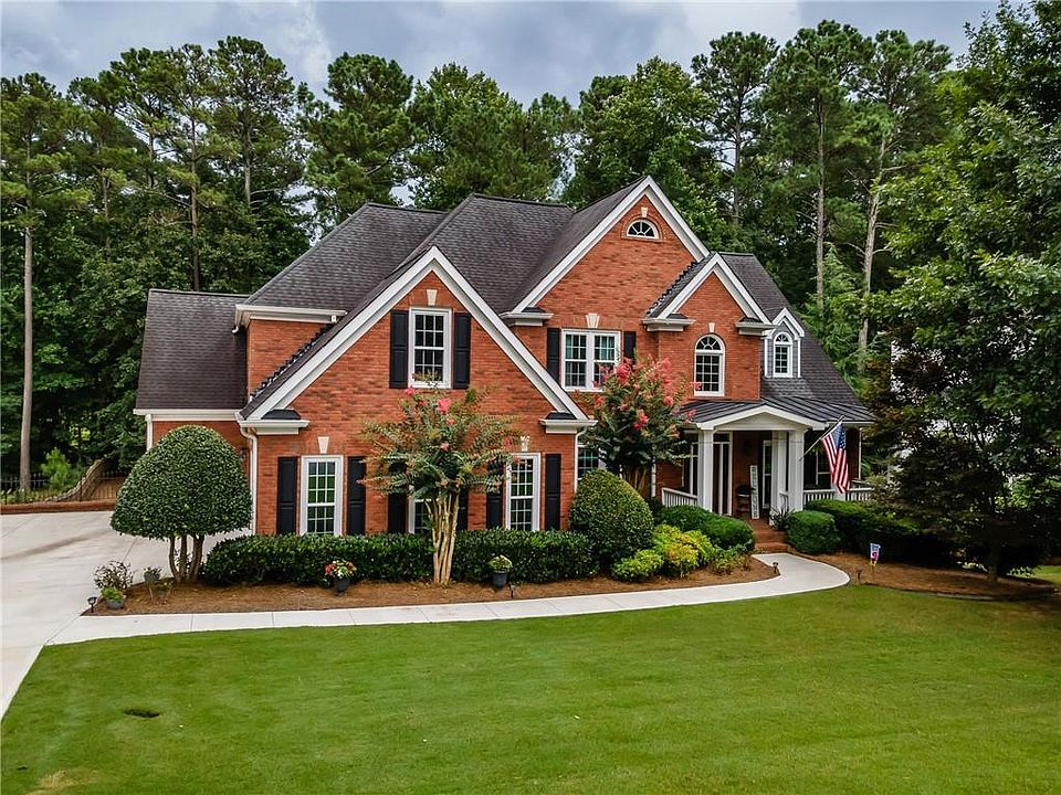 1st image of 226 White Oak Dr