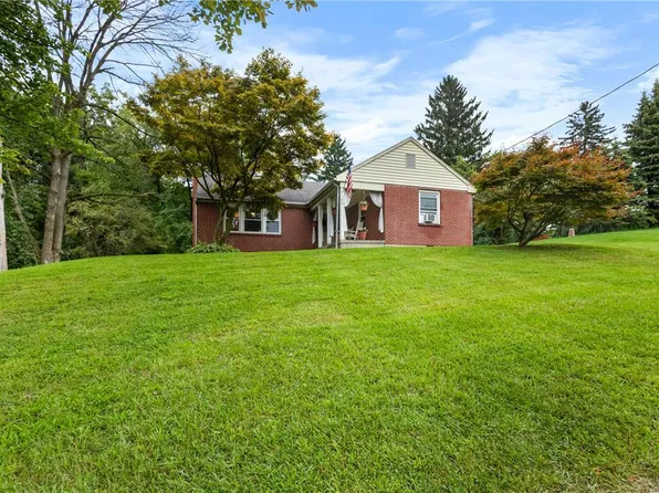 180 N New St, Nazareth, PA 18064