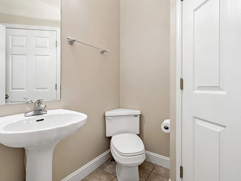 3 Teresa Way — Photo 10