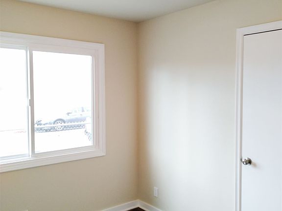 2nd image of 2690 Parker Ave