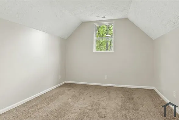 1531 N Olney St — Photo 5