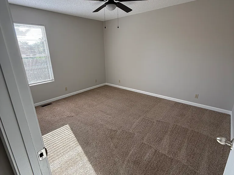 118 Judy Ct — Photo 17