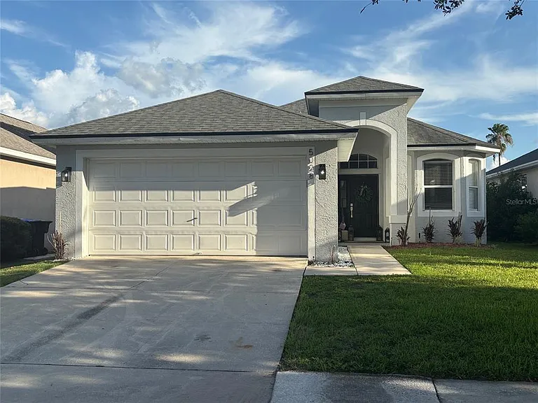 5028 Olde Kerry Dr — Photo 1