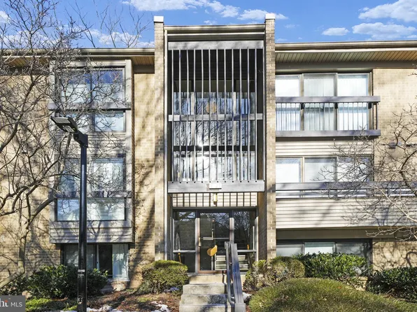 2122 Green Watch Way Unit 100, Reston, VA 20191