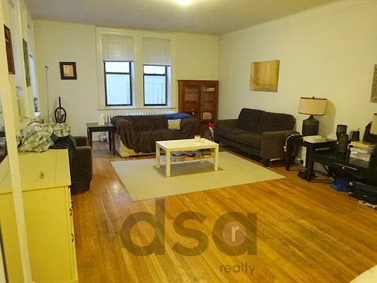 Rented by DSA Realty | media 7