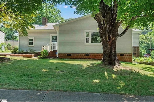 39 Mayfair Ln Photo 1