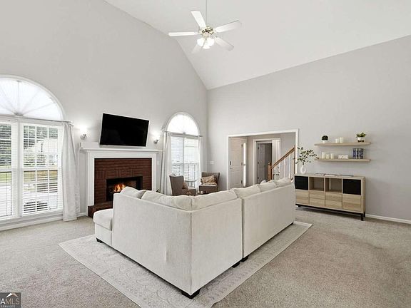 5th image of 2650 Wyndham Place Dr