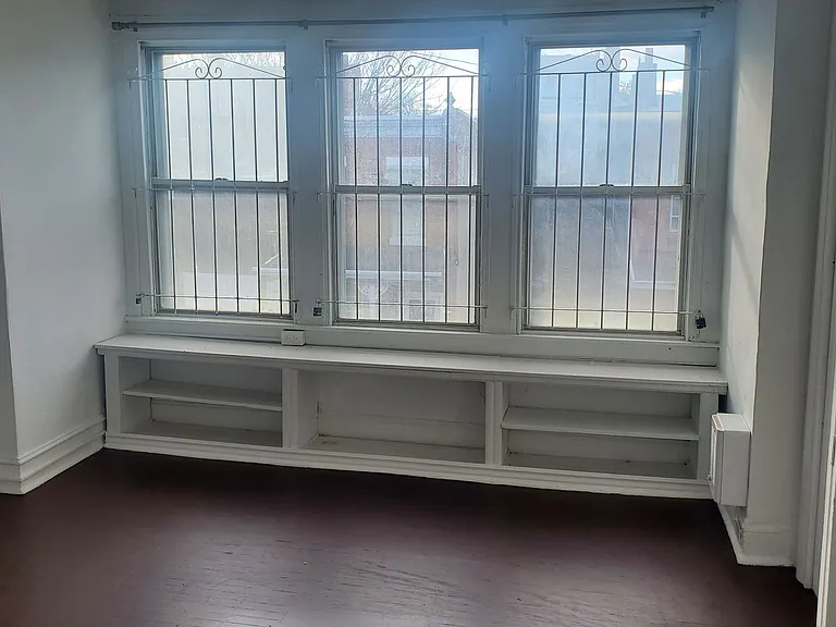4813 Olive St — Photo 18