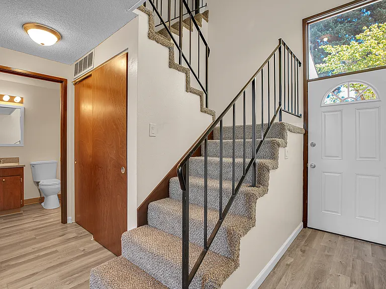 LOCKHAVEN HILL ESTATES — Photo 44