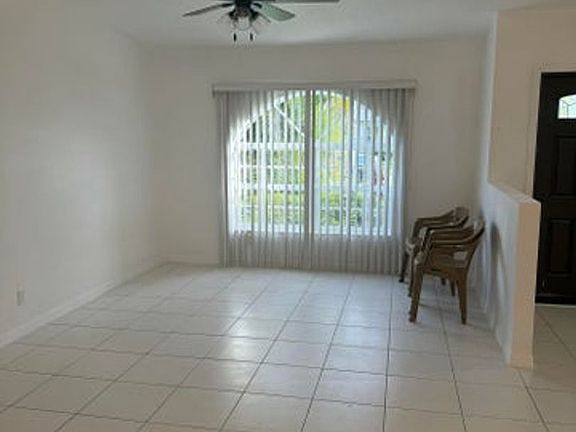 2nd image of 100 Cocoplum Cir