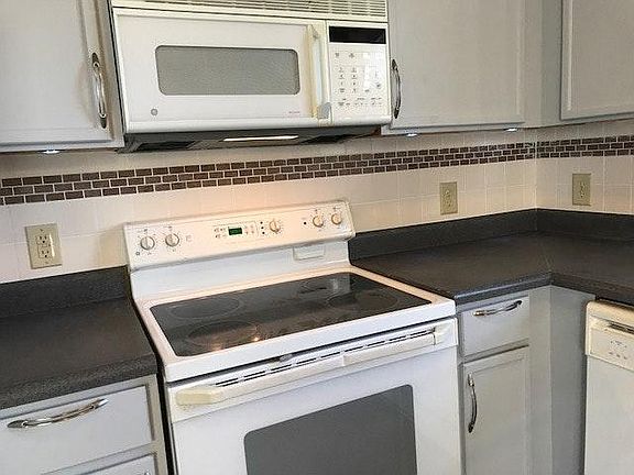 4th image of 4044 Congaree Dr
