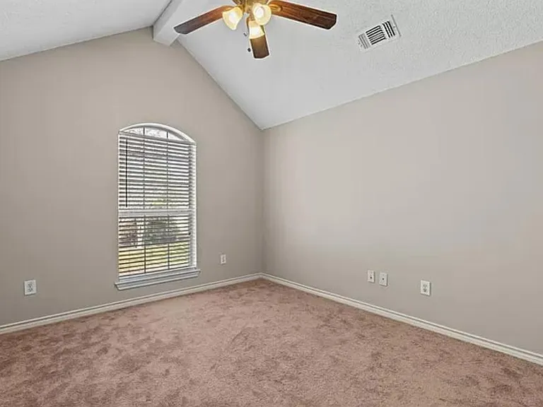 4208 Forbes Dr — Photo 7