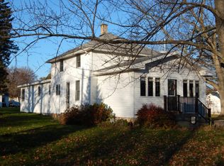 31 N 2nd St NW, Kent City, MI 49330