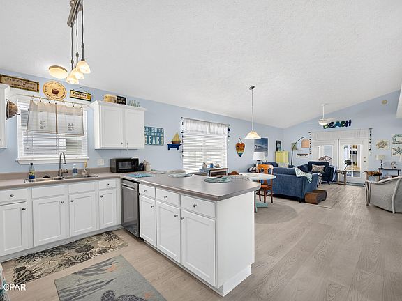 5th image of 11708 Sand Castle Ln