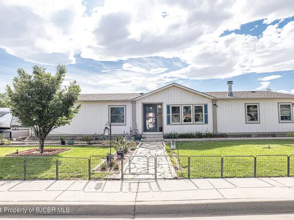 1429 Anna Ln, Farmington, NM 87401