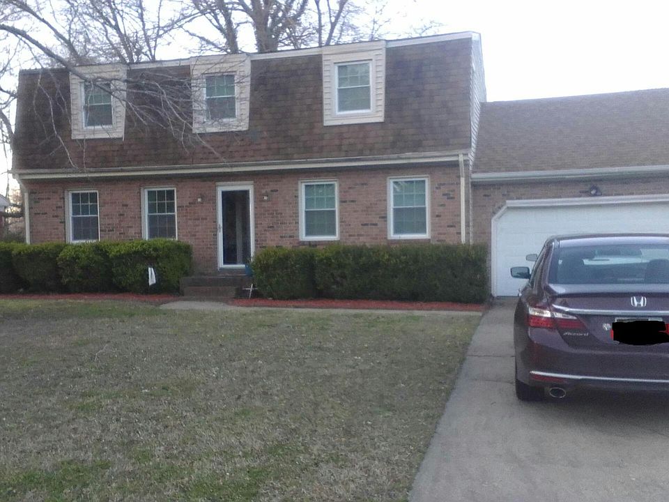 1st image of 2412 River Oaks Dr