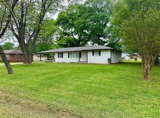 112 Meadow Ln, Cartersville, GA 30120