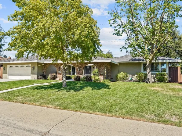 2587 American River Dr, Sacramento, CA 95864
