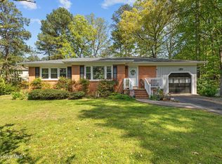2002 Longwood Ave, Sanford, NC 27330