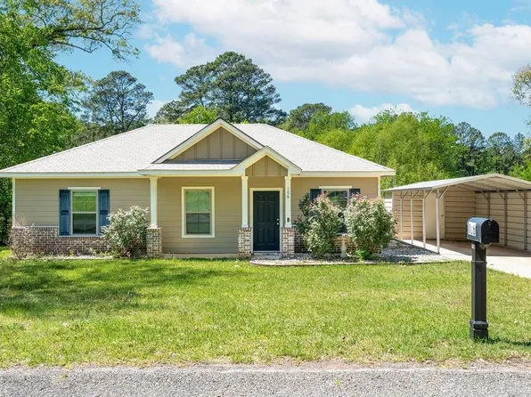 106 Dogwood St, Lone Star, TX 75668