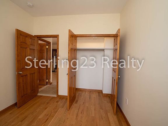 4th image of 27-10 23rd Ave #2A