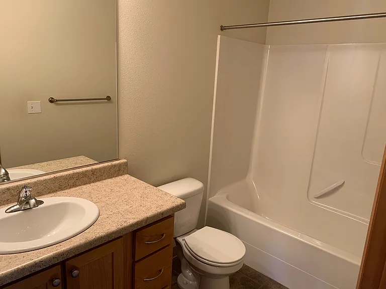 3745 SW Water Ave #203 — Photo 6