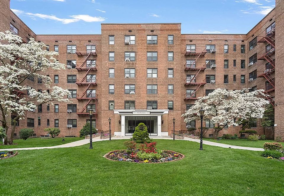 1st image of 100-11 67th Rd APT 522