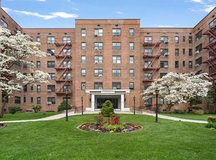100-11 67th Rd APT 522, Forest Hills, NY 11375