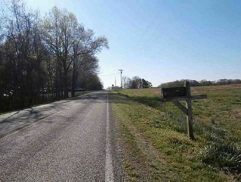 2nd image of 5500 Bonlee Carbonton Rd