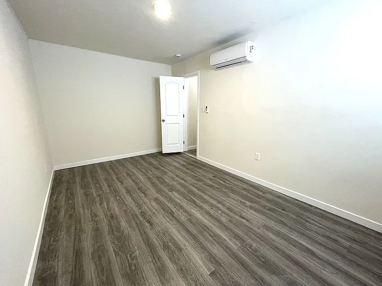 202-208 W. Mariposa — Photo 13
