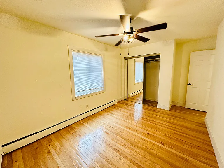 Aquila Flats — Photo 15