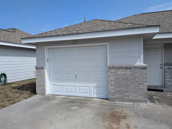 430 Knickerbocker St APT 10, Corpus Christi, TX 78418