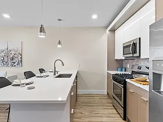 62 69th Street, #507