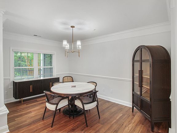 5th image of 1025 Riverland Woods Pl APT 812
