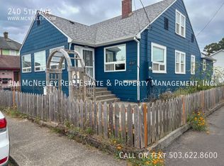 240 5th Ave, Seaside, OR 97138