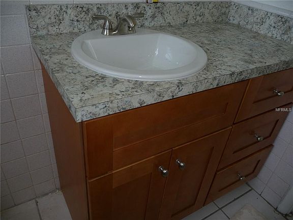 5th image of 1010 70th St N APT 2