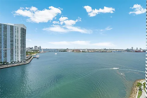 888 Brickell Key Dr Photo 1