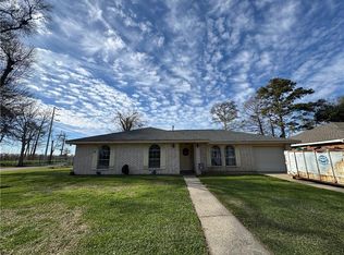 360 Courville Dr, Luling, LA 70070