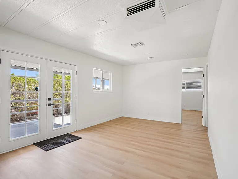 33423 Barcelona Dr — Photo 33