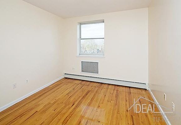 2nd image of 259 15th St APT 504